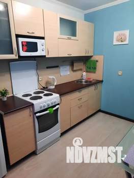 1-к квартира, посуточно, 38м2, 8/9 этаж