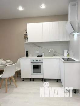 Студия квартира, посуточно, 35м2, 9/19 этаж