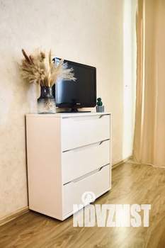 1-к квартира, посуточно, 39м2, 11/16 этаж