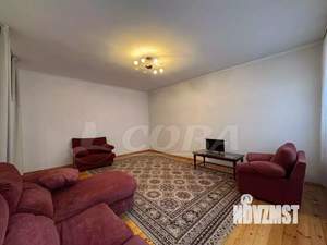 3-к квартира, на длительный срок, 111м2, 1/4 этаж