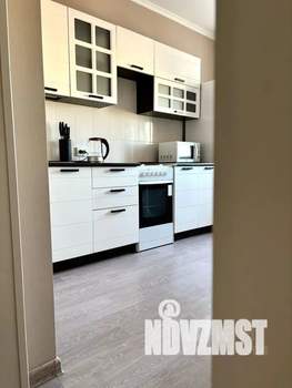 1-к квартира, посуточно, 37м2, 16/16 этаж