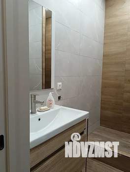 1-к квартира, посуточно, 38м2, 10/25 этаж