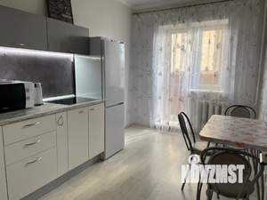 1-к квартира, посуточно, 40м2, 9/16 этаж