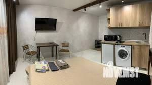Студия квартира, посуточно, 25м2, 1/9 этаж