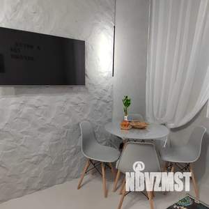 Студия квартира, посуточно, 27м2, 1/10 этаж