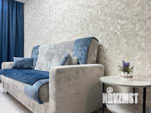 1-к квартира, посуточно, 38м2, 2/10 этаж