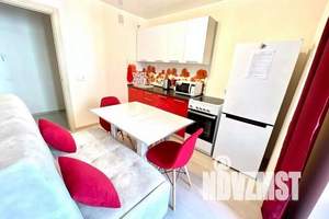 1-к квартира, посуточно, 40м2, 7/17 этаж