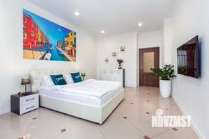 3-к квартира, посуточно, 90м2, 1/1 этаж