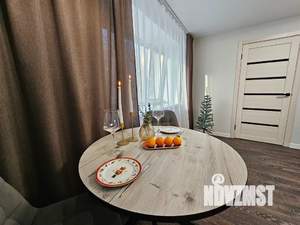 1-к квартира, посуточно, 50м2, 2/5 этаж