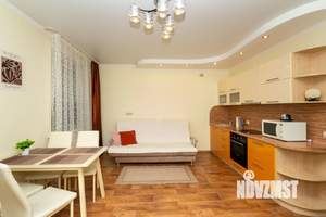 Студия квартира, посуточно, 35м2, 13/16 этаж