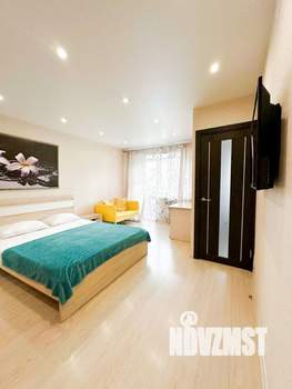 1-к квартира, посуточно, 35м2, 4/4 этаж