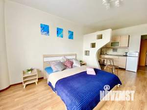 Студия квартира, посуточно, 35м2, 2/15 этаж
