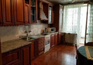 3-к квартира, на длительный срок, 105м2, 4/6 этаж