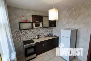 1-к квартира, посуточно, 40м2, 9/10 этаж
