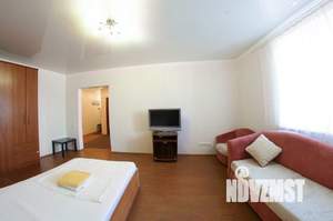 2-к квартира, посуточно, 60м2, 1/1 этаж