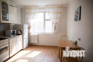 1-к квартира, посуточно, 43м2, 6/10 этаж