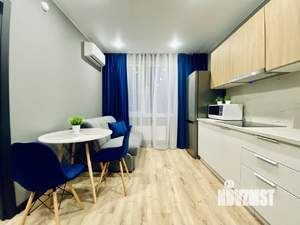 1-к квартира, посуточно, 33м2, 10/25 этаж