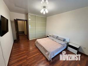 1-к квартира, посуточно, 63м2, 3/17 этаж