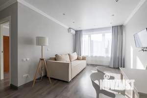 1-к квартира, посуточно, 42м2, 5/17 этаж