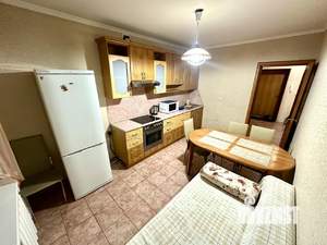 2-к квартира, посуточно, 50м2, 1/1 этаж