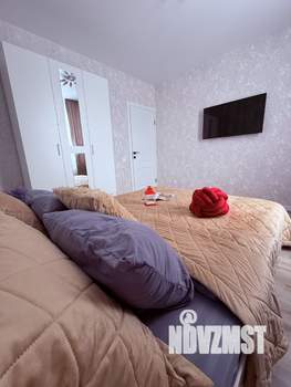1-к квартира, посуточно, 40м2, 2/10 этаж