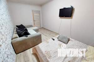 1-к квартира, посуточно, 43м2, 13/16 этаж