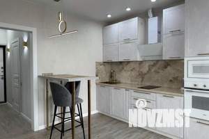 1-к квартира, посуточно, 40м2, 13/19 этаж