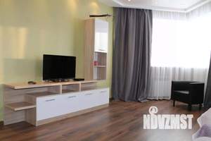 1-к квартира, посуточно, 64м2, 1/1 этаж