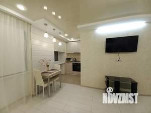 Студия квартира, посуточно, 36м2, 2/5 этаж