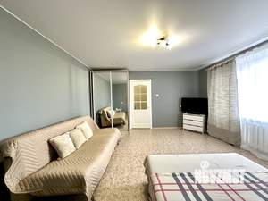 1-к квартира, посуточно, 44м2, 6/10 этаж