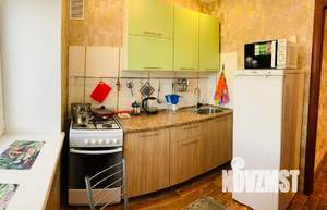 2-к квартира, посуточно, 46м2, 5/5 этаж