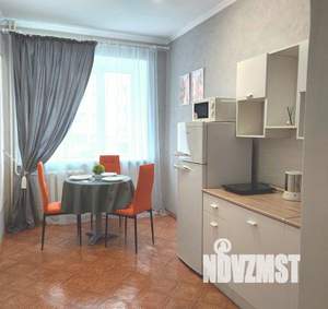 1-к квартира, посуточно, 42м2, 1/1 этаж