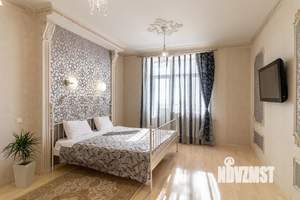 3-к квартира, посуточно, 135м2, 1/1 этаж