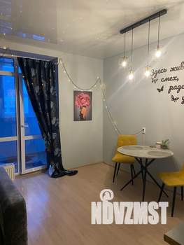 Студия квартира, посуточно, 30м2, 12/19 этаж