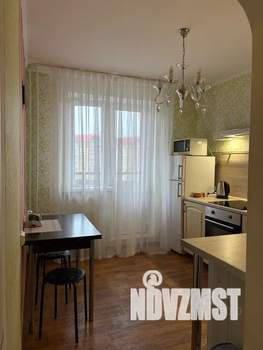 1-к квартира, посуточно, 31м2, 7/16 этаж