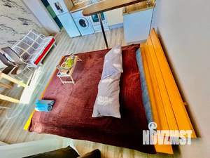 Студия квартира, посуточно, 35м2, 3/15 этаж