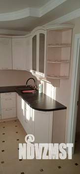 Студия квартира, посуточно, 43м2, 1/10 этаж