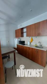Студия квартира, посуточно, 35м2, 11/20 этаж