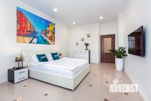 3-к квартира, посуточно, 90м2, 1/1 этаж