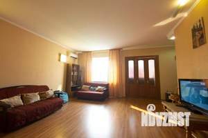3-к квартира, посуточно, 120м2, 1/1 этаж