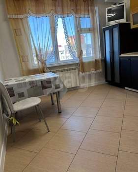 2-к квартира, на длительный срок, 72м2, 10/10 этаж