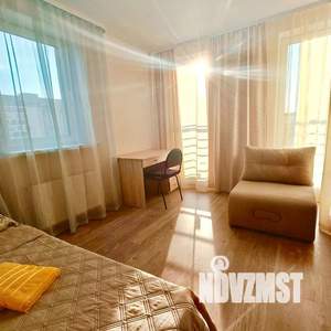 2-к квартира, посуточно, 71м2, 5/17 этаж