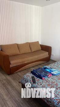 1-к квартира, посуточно, 40м2, 5/17 этаж