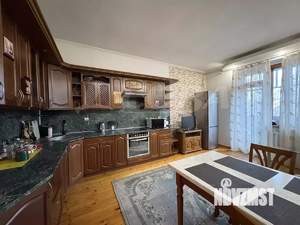 3-к квартира, на длительный срок, 111м2, 1/4 этаж