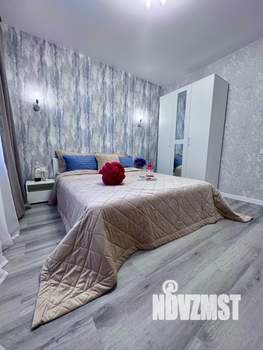 1-к квартира, посуточно, 40м2, 2/10 этаж