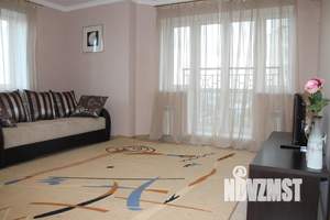 2-к квартира, посуточно, 60м2, 18/24 этаж