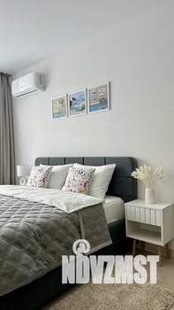 Студия квартира, посуточно, 28м2, 5/25 этаж