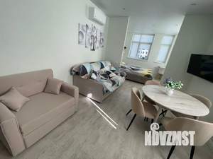 Студия квартира, посуточно, 37м2, 15/19 этаж