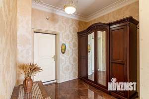 3-к квартира, посуточно, 135м2, 1/1 этаж