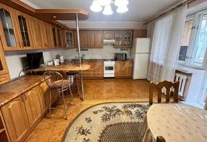 3-к квартира, на длительный срок, 150м2, 1/8 этаж